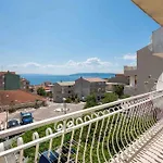 Апартаменти Magic With Sea View Макарська