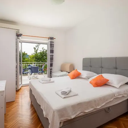 Magic With Sea View Apartman