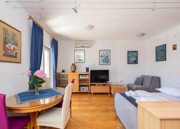 Magic With Sea View Apartman