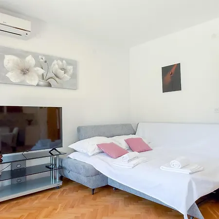 Magic With Sea View Apartment *