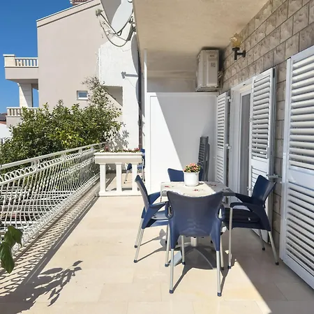 Magic With Sea View Apartment *