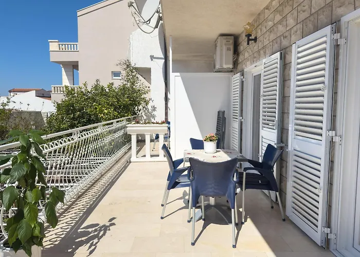 Magic With Sea View Apartment *